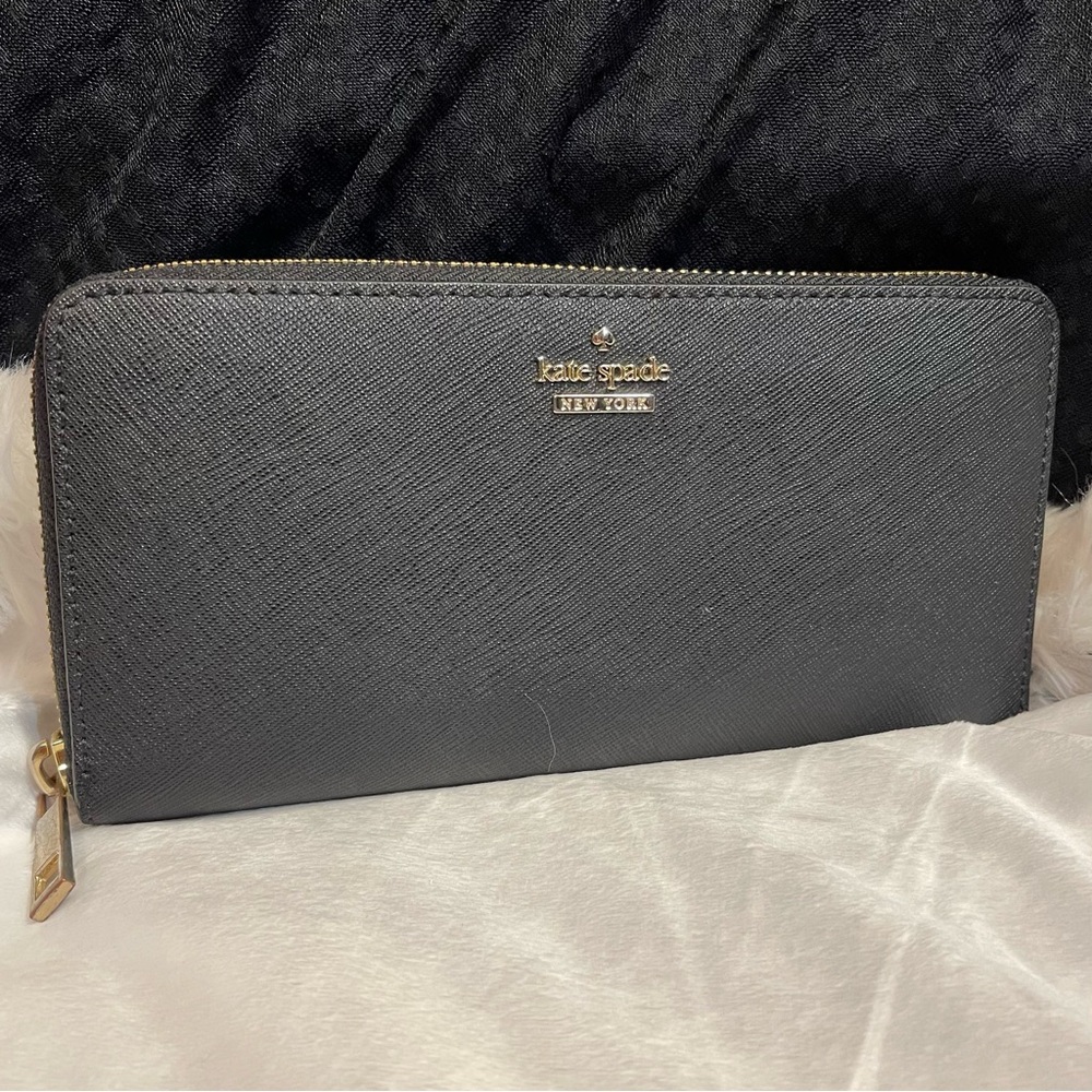 Kate Spade Black Full Zip Wallet